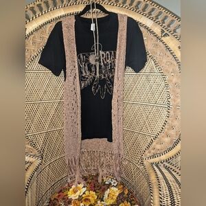 Beautiful top necklace and duster